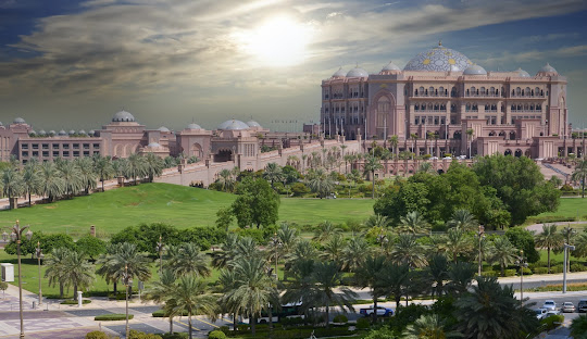 ULTIMELE LOCURI ABU DHABI, SENIOR VOYAGE, AVION DIN BUCURESTI, LA HOTEL DE 4*, LA TARIFUL DE 844 EURO/PERSOANA, DEMIPENSIUNE!