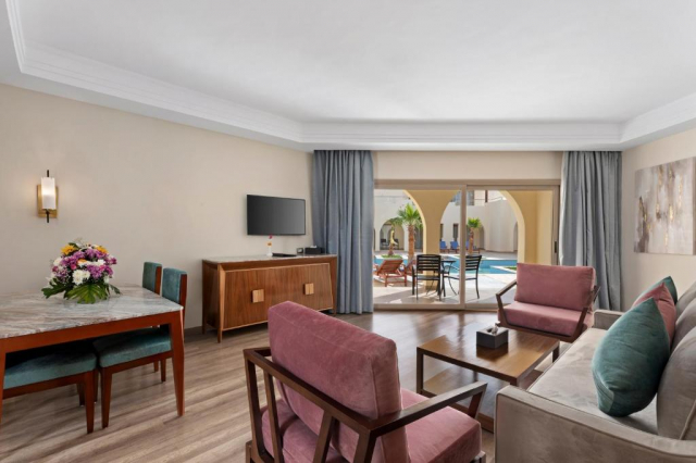 Sejur in Hurghada: 750 euro cazare 7 nopti cu Ultra All inclusive+ transport avion+ toate taxele 