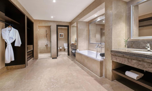 ULTIMELE LOCURI HURGHADA, AVION DIN BUCURESTI, LA HOTEL JAZ AQUAMARINE 5*, LA TARIFUL DE 715 EURO/PERSOANA, AI!