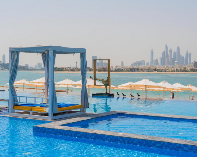 SUPER OFERTA LA DUBAI PE PALMIER 5***** C CENTRAL PALM  ZBOR DIN TIMISOARA OTOPENI CU TAXE INCLUSE