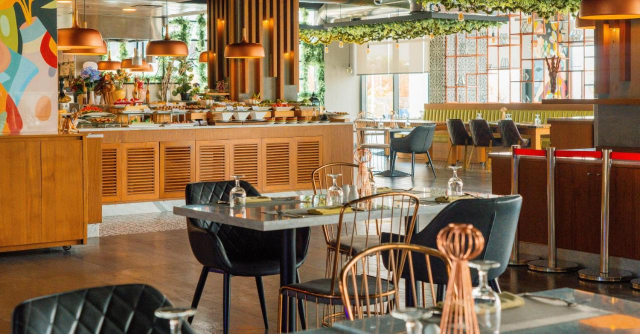 SUPER OFERTA LA DUBAI PE PALMIER 5***** C CENTRAL PALM  ZBOR DIN TIMISOARA OTOPENI CU TAXE INCLUSE