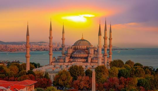 ULTIMELE LOCURI ISTANBUL, AUTOCAR DIN BUCURESTI, LA HOTEL DE 4*, LA TARIFUL DE 170 EURO/PERSOANA, MIC DEJUN!