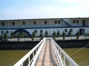 Last minute! Petrece revelionul in Ungaria, Budapesta,, sejur 3 nopti, transport individual (KCM)