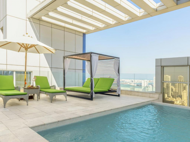 ULTIMELE LOCURI BAHRAIN, AVION DIN BUCURESTI, LA HOTEL SWISS BELSUITES ADMIRAL 4*, LA TARIFUL DE 619 EURO/PERSOANA, HB!