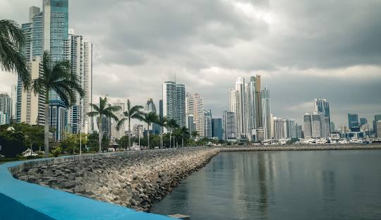 ULTIMELE LOCURI PANAMA, AVION DIN BUCURESTI, LA HOTEL DE 3*, LA TARIFUL DE 1389 EURO/PERSOANA, MIC DEJUN!