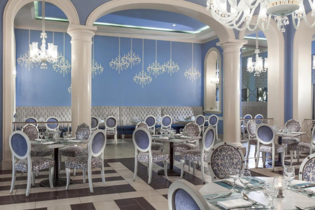 Craciun in Hurghada: 750 euro cazare 7 nopti cu All inclusive+ transport avion+ toate taxele 