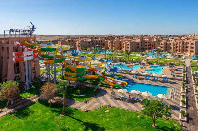 Revelion in Hurghada: 1300 euro cazare 12 nopti cu All inclusive+ transport avion+ toate taxele 