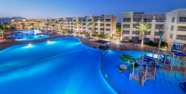 Craciun in Hurghada: 700 euro cazare 7 nopti cu All inclusive+ transport avion+ toate taxele 