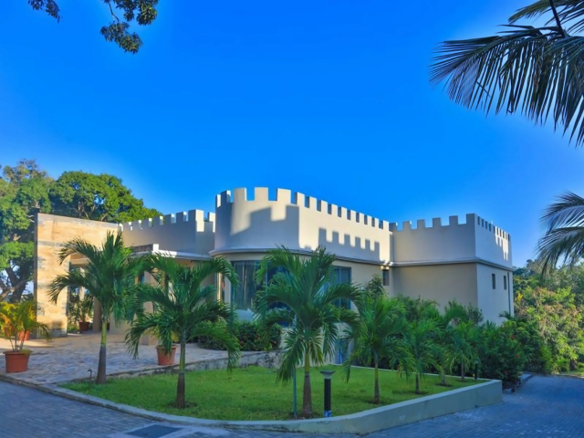 11.12 Last minute ultimile locuri Zanzibar cu zbor din Bucuresti , 7 nopti , 5*,  710 € , taxe incluse