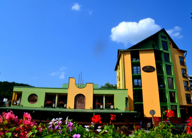 SUPER OFERTA BAILE OLANESTI ROMANIA 6 NOPTI CAZARE CU PENSIUNE COMPLETA