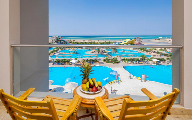 Sejur in Hurghada: 375 euro cazare 14 nopti cu Ultra All inclusive+ transport avion+ toate taxele 