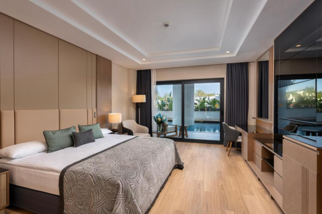 🌊☀️ ULTRA LAST MIUNTE - CRĂCIUN ÎN ANTALYA CU ZBOR DIN BUCUREȘTI