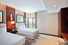 SUPER DEAL DOHA PLECARE IN 05.01.2026 HOTEL  HILTON THE PEARL  5* MIC DEJUN PRET 1039 EURO 7 NOPTI