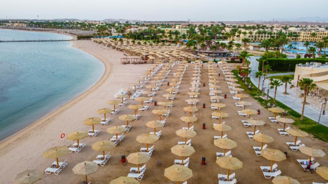 Sejur in Hurghada: 700 euro cazare 7 nopti cu All inclusive+ transport avion+ toate taxele 