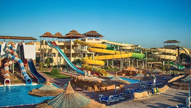 Craciun in Hurghada: 625 euro cazare 7 nopti cu Ultra All inclusive+ transport avion+ toate taxele 