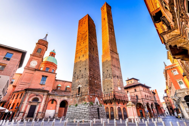 SUPER DEAL!!! City Break Bologna-plecare din Cluj (CC)