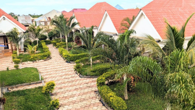 ULTRA LAST MINUTE ZANZIBAR CROWN NUNGWI 7 NOPTI ZBOR DIRECT DIN OTOPENI CU TAXE INCLUSE