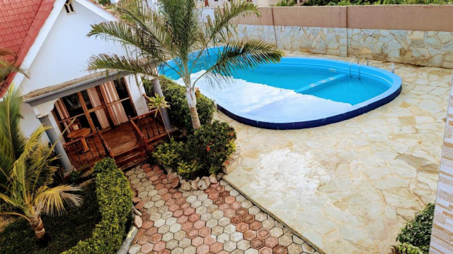 ULTRA LAST MINUTE ZANZIBAR CROWN NUNGWI 7 NOPTI ZBOR DIRECT DIN OTOPENI CU TAXE INCLUSE