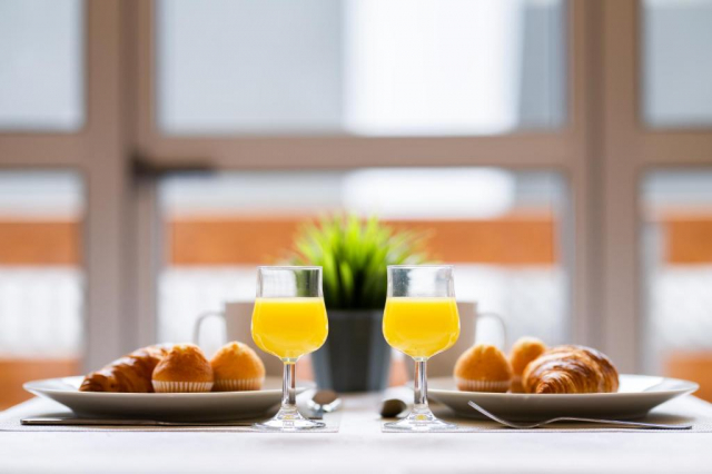 ULTRA LAST MINUTE INSULELE CANARE VALENCIA HOTEL ZBOR DIRECT DIN OTOPENI CU TAXE INCLUSE