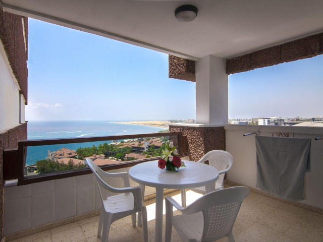 ULTRA LAST MINUTE INSULELE CANARE DEMIPENSIUNE CORONA ROJA  ZBOR DIRECT DIN OTOPENI CU TAXE INCLUSE