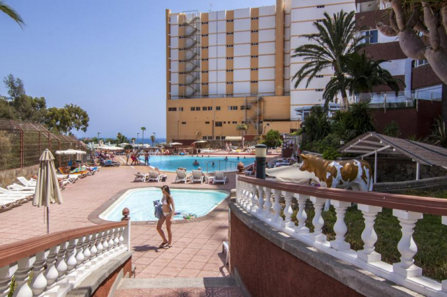 ULTRA LAST MINUTE INSULELE CANARE DEMIPENSIUNE CORONA ROJA  ZBOR DIRECT DIN OTOPENI CU TAXE INCLUSE