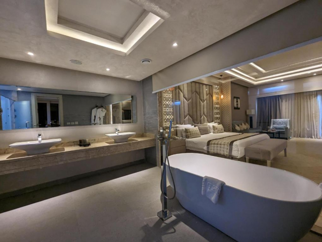 Sejur in Hurghada: 750 euro cazare 7 nopti cu Ultra All inclusive+ transport avion+ toate taxele 