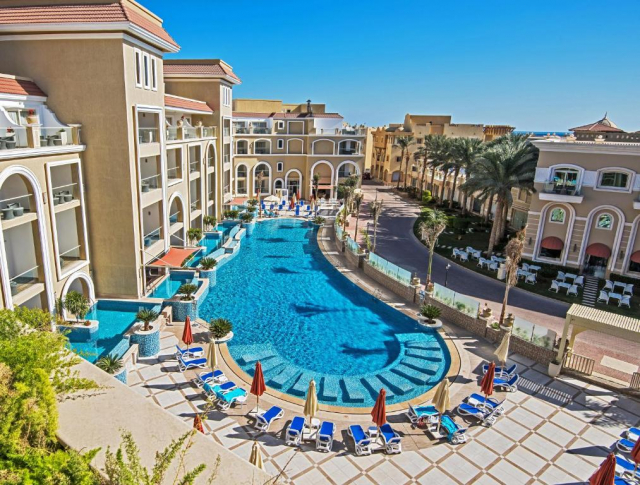 Sejur in Hurghada: 750 euro cazare 7 nopti cu Ultra All inclusive+ transport avion+ toate taxele 