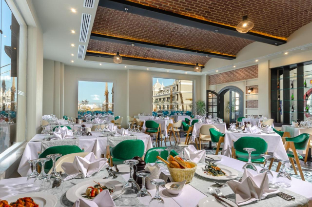 ULTIMELE LOCURI HURGHADA, AVION DIN CLUJ-NAPOCA, LA HOTEL TITANIC ROYAL 5*, LA TARIFUL DE 650 EURO/PERSOANA, AI!