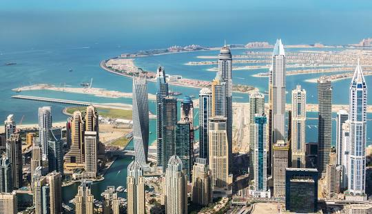 EMIRATELE ARABE UNITE EXPERIENCE, AVION DIN BUCURESTI, LA HOTEL DE 4*, LA TARIFUL DE 1065 EURO/PERSOANA, MIC DEJUN!