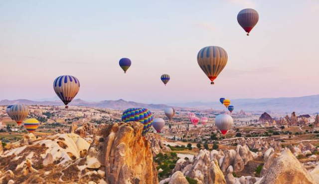 CAPPADOCIA, CELE 40 DE LEGI ALE IUBIRII, AVION DIN BUCURESTI, LA HOTEL DE 4*, LA TARIFUL DE 418 EURO/PERS, DEMIPENSIUNE!