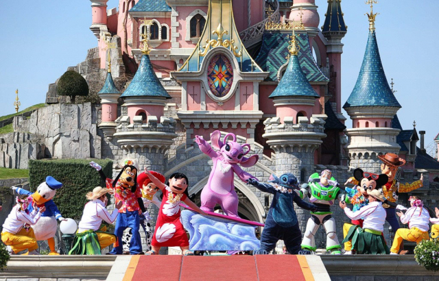 Oferta Last Minute!!! Disneyland Paris + 1 zi intrare la parc, sejur 3 nopti, cu plecare din Cluj (CC)