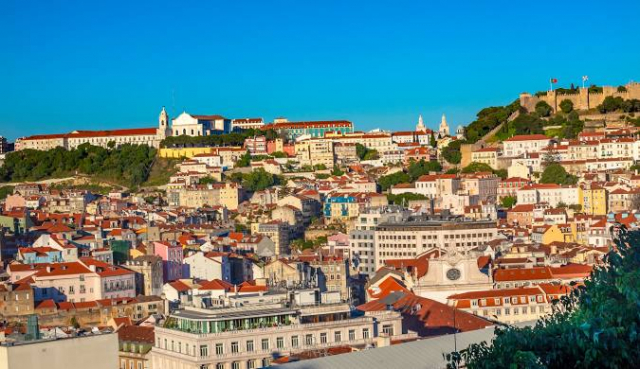 LISABONA SI COMORILE SUDULUI, SENIOR VOYAGE, AVION DIN BUCURESTI, LA HOTEL DE 4*, LA TARIFUL DE 739 EURO/PERS, DEMIPENSIUNE!