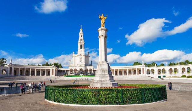 LISABONA SI COMORILE SUDULUI, SENIOR VOYAGE, AVION DIN BUCURESTI, LA HOTEL DE 4*, LA TARIFUL DE 739 EURO/PERS, DEMIPENSIUNE!