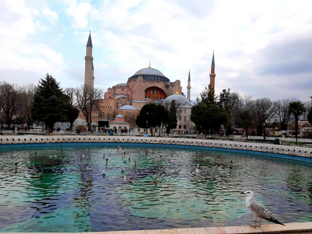 07.03 Autocar din Bucuresti CIRCUIT 5 ZILE ISTANBUL COMORILE ORIENTULUI 135 euro/pers