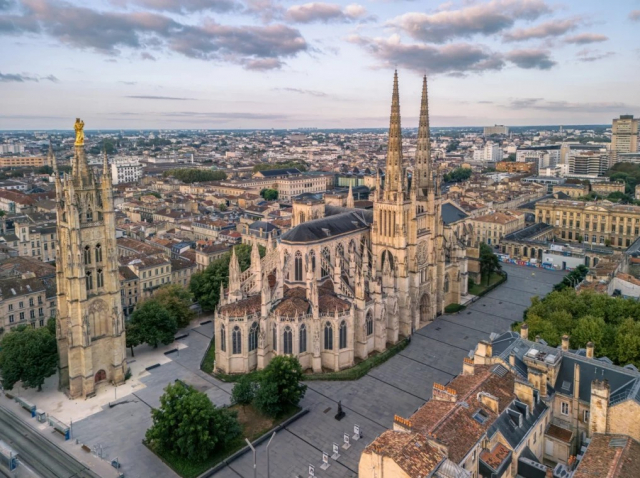 City break in luna martie la BORDEAUX de la 300 euro/pers. Zbor low cost din Bucuresti!
