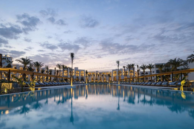 Sejur in Hurghada: 850 euro cazare 7 nopti cu All inclusive+ transport avion+ toate taxele 