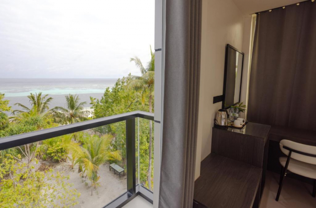 ULTRA LAST MINUTE PE PLAJA IN MALDIVE LA 5*****  DEMIPENSIUNE AQUA LUNA ZBOR DIRECT DIN OTOPENI CU TAXE INCLUSE