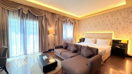 Oferta Last Minute Emiratele Arabe Unite-Ras al Khaimah,sejur 7 nopti plecare din Bucuresti(CA)