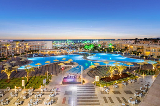 Sejur in Sharm El Sheikh: 975 euro cazare 15 nopti cu All inclusive+ transport avion+ toate taxele