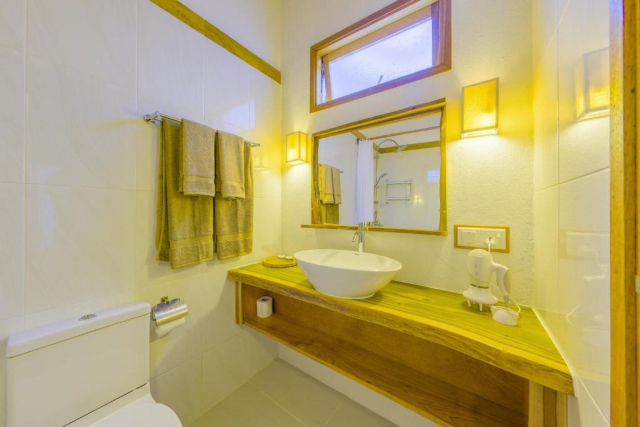 ULTRA LAST MINUTE PE PLAJA IN MALDIVE LA 4**** AMEERA  ZBOR DIRECT DIN OTOPENI CU TAXE INCLUSE