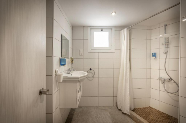 Oferta Last minute  Paste Cipru, zona  Aya Napa,sejur 7 nopti plecare din BucurestiCG)