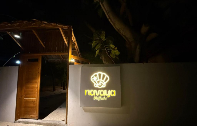 ULTRA LAST MINUTE PE PLAJA IN MALDIVE LA 4**** NAVAYA ZBOR DIRECT DIN OTOPENI CU TAXE INCLUSE