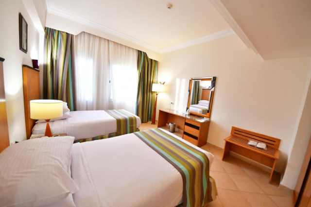 Sejur in Sharm El Sheikh: 350 euro cazare 7 nopti cu All inclusive+ transport avion+ toate taxele