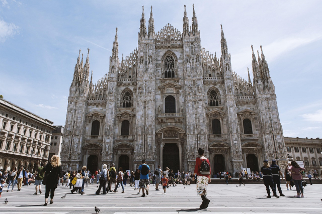 LAST MINUTE - CITY BREAK MILANO, sejur 3 nopti cu plecare din Bucuresti, BONUS bilet de intrare la catedrală, muzeu (DR)