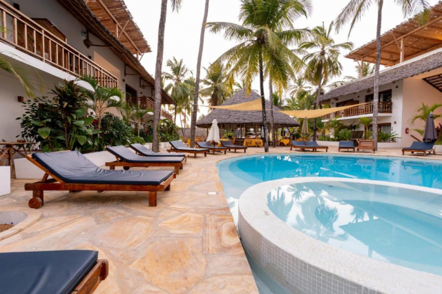 ULTIMELE LOCURI ZANZIBAR, AVION DIN BUCURESTI, LA HOTEL ALUNA PAJE 4*, LA TARIFUL DE 1899 EURO/PERSOANA, PENSIUNE COMPLETA!