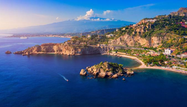 PASTE AVENTURA SICILIANA, SENIOR VOYAGE, AVION DIN BUCURESTI, LA HOTEL DE 4*, LA TARIFUL DE 665 EURO/PERSOANA, DEMIPENSIUNE!