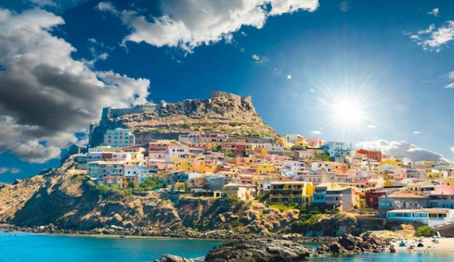 PASTE SARDINIA, SENIOR VOYAGE, AVION DIN BUCURESTI, LA HOTEL DE 4*, LA TARIFUL DE 674 EURO/PERSOANA, DEMIPENSIUNE!