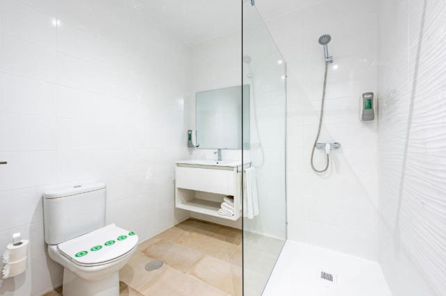 ULTIMELE LOCURI LA MALAGA  7 NOPTI CAZARE  3*** ZBOR DIRECT DIN OTOPENI/CLUJ NAPOCA CU TAXE INCLUSE