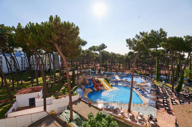 ULTIMELE LOCURI LA MALAGA 7 NOPTI CAZARE 4**** DEMIPENSIUNE ALUASUN MARBELLA ZBOR DIRECT DIN OTOPENI/CLUJ NAPOCA CU TAXE INCLUSE