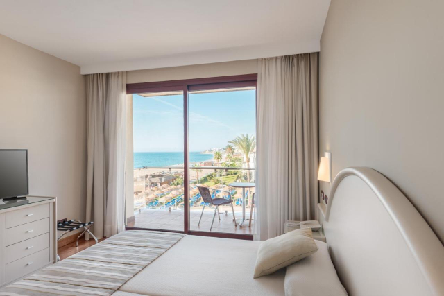 ULTIMELE LOCURI LA MALAGA 7 NOPTI CAZARE 4**** DEMIPENSIUNE GRAN HOTEL ZBOR DIRECT DIN OTOPENI/CLUJ NAPOCA CU TAXE INCLUSE